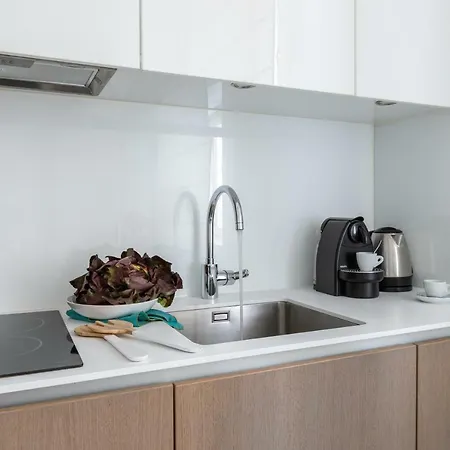 Milestay Champs Elysees Apartmán *