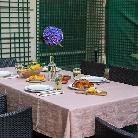 Milestay Champs Elysees * Paříž