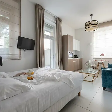 Apartment Milestay Champs Elysees Paris