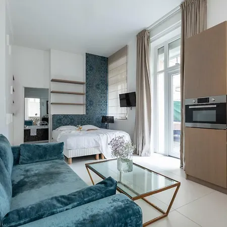 Apartment Milestay Champs Elysees Paris