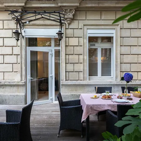 Milestay Champs Elysees Paryż
